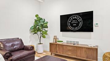 Smart TV, stereo