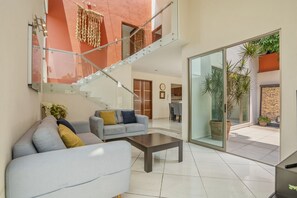 Casa de campo superluxo, vista para a piscina | Área de estar