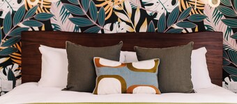 Lakay Monteverde: Heated Pool, Golf Cart and Breakfast