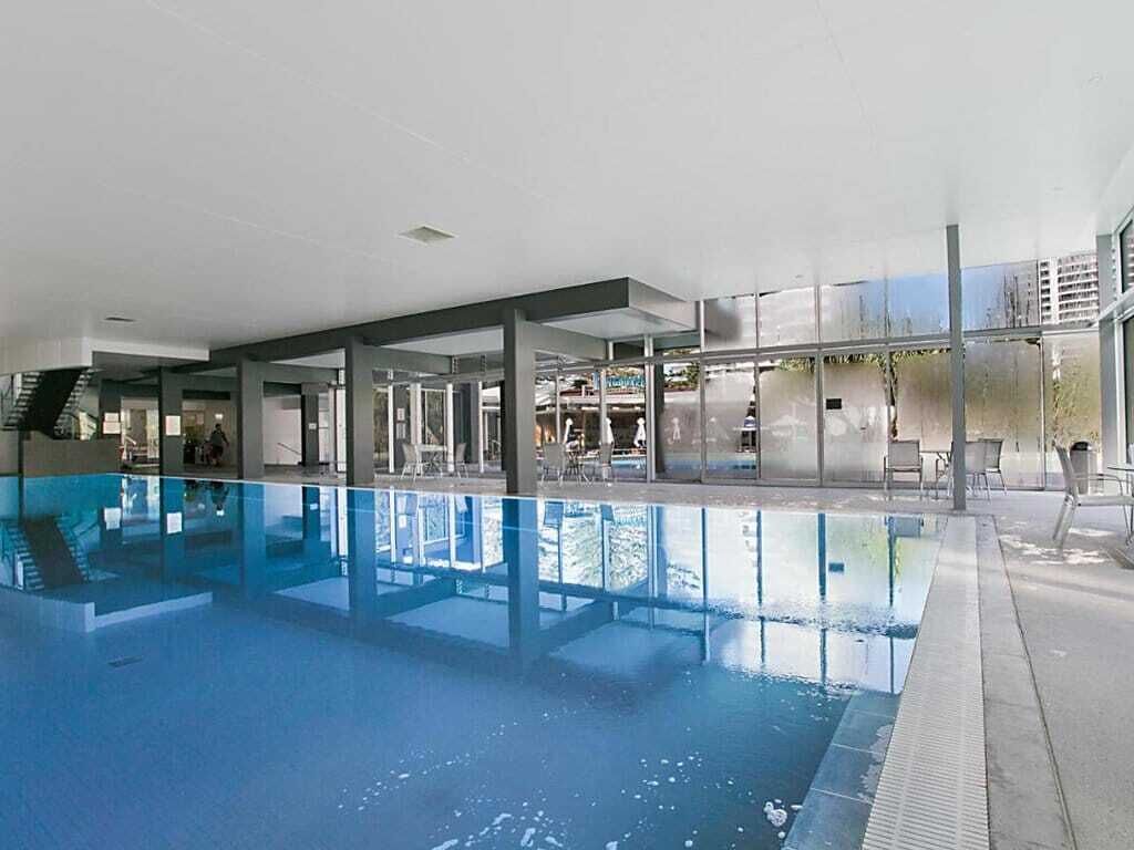 Piscine couverte, 2 piscines extérieures