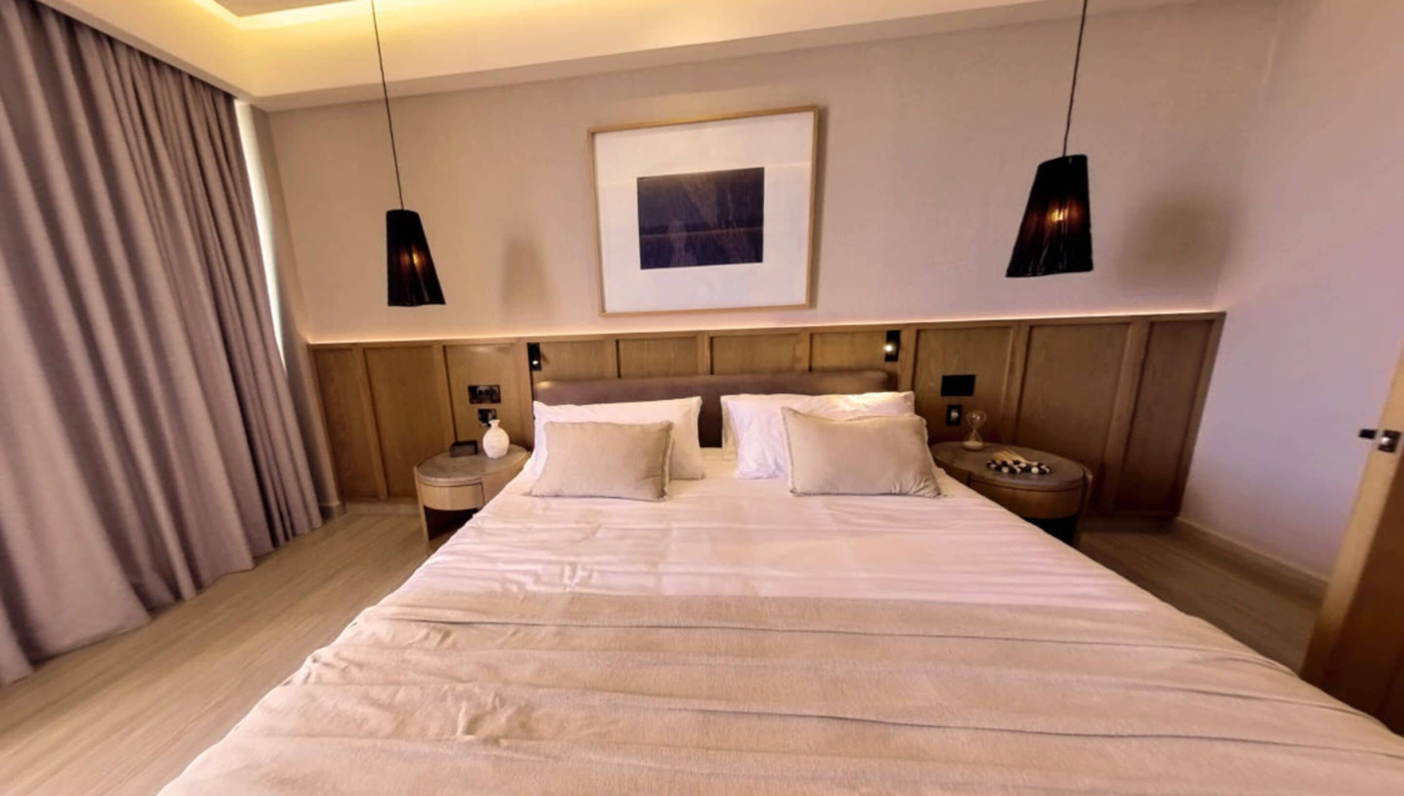 Premium bedding, laptop workspace, free WiFi, bed sheets