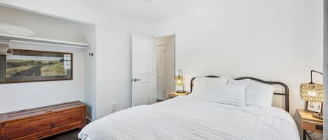 4 habitaciones, tabla de planchar con plancha y wifi gratis