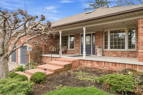 Cedar & Stone Retreat - 3 Bedroom + home office.  Perfect for long stay.