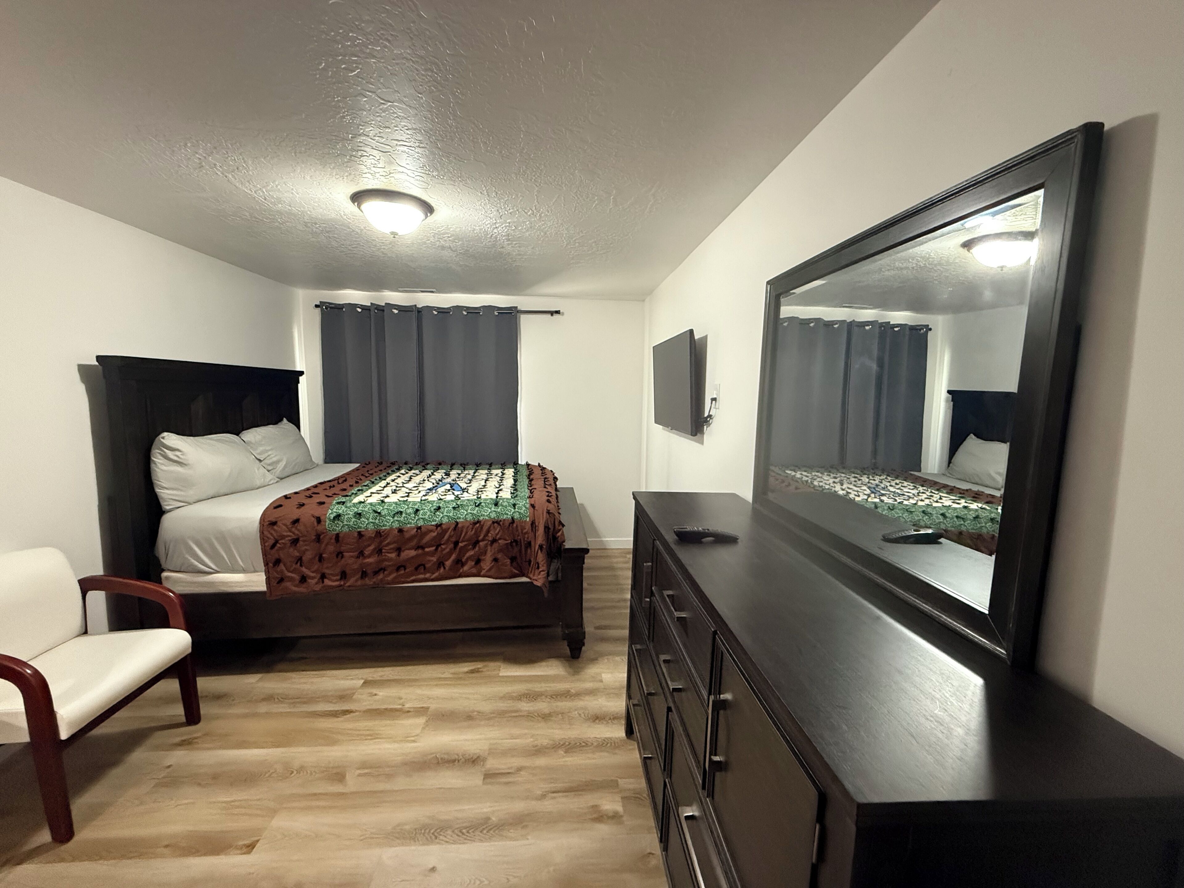 1 Schlafzimmer, Schreibtisch, Bügeleisen/Bügelbrett, kostenloses WLAN