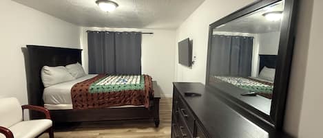 1 Schlafzimmer, Schreibtisch, Bügeleisen/Bügelbrett, kostenloses WLAN