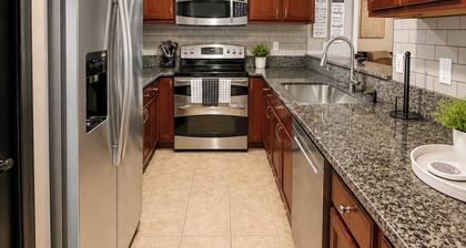 Cozy Beautiful 2-bedroom condo in welcoming Lakeland, Fl
