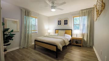 2 bedrooms, iron/ironing board, WiFi, bed sheets