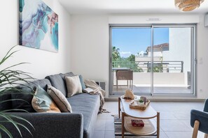Unclassified image, 2 of 20, button - Florea Parc - 1 bedroom apartment with AC and balcony. (Antibes)