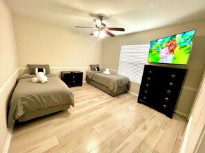 4 bedrooms, iron/ironing board, WiFi (free), bed sheets