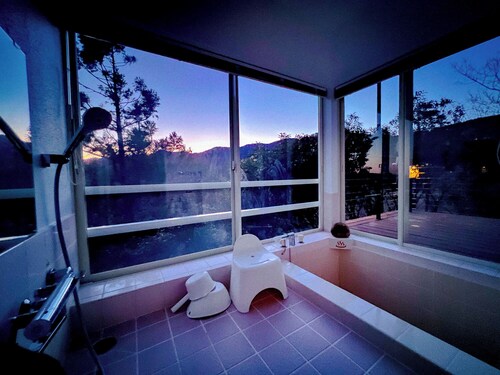 Atami Villa Canarya: A private vacation home in Atami where you can enjoy hot springs and BBQs