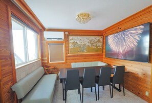 Interior - Atami Villa Canarya: A private vacation home in Atami where you can enjoy hot springs and BBQs (熱海市上多賀)