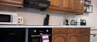 Cozy Cottage Retreat near Haworth, log burner