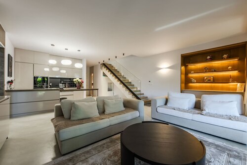 Villa Flamingo 4BR Retreat in Valamar Residence
