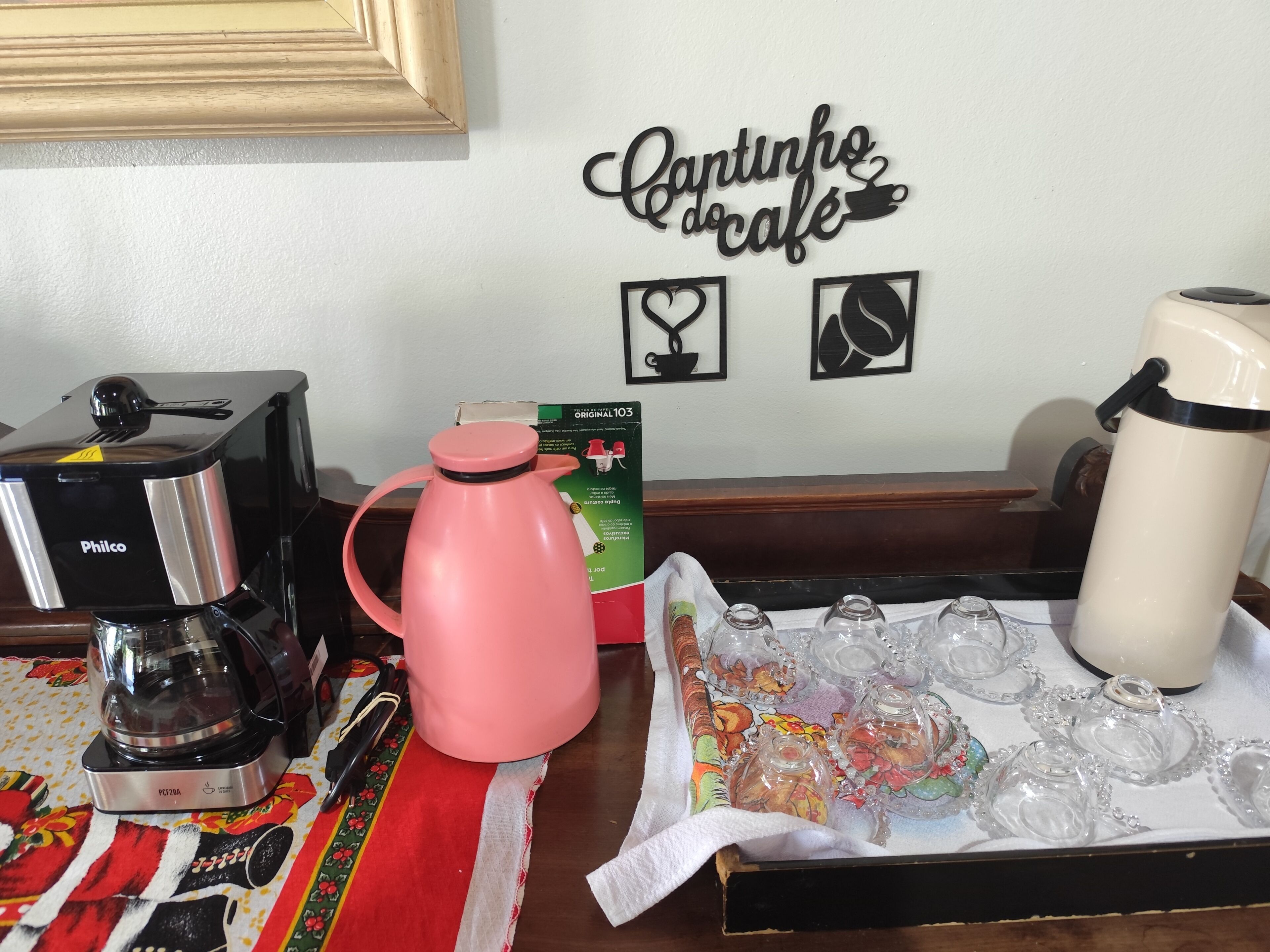 Kaffee und/oder Kaffeemaschine
