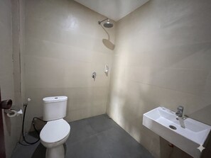 Bathroom - Green Resort Kuta Lombok (Praya)