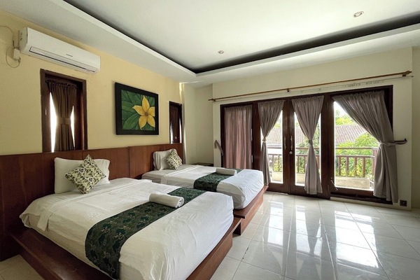 Twin Room, Pool View | WiFi (free), bed sheets