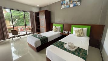 Deluxe Twin Room, Garden View | Free WiFi, bed sheets