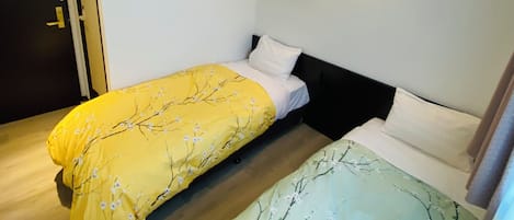 Standard Room, Non Smoking, City View | Blackout drapes, soundproofing, iron/ironing board (on request)