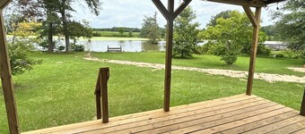 Bonne Idee Landing - New Bayou-Front Cabin Retreat