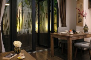 Dining - Bloom in Saigon - The Residence (Ho Chi Minh City)
