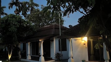 Vila, pemandangan kolam renang | Kolam renang