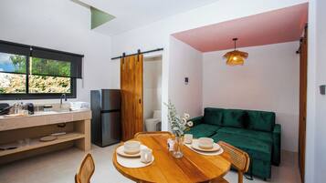 Comfort Apartment, 1 Bedroom, Ocean View | Interior