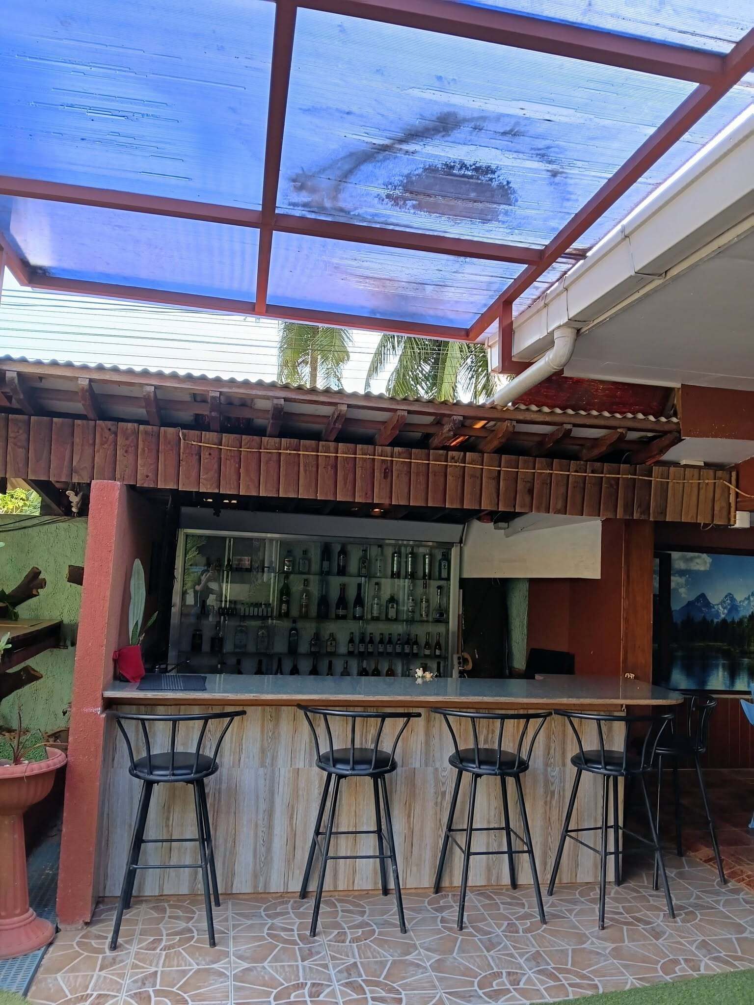 Bar (in der Unterkunft)