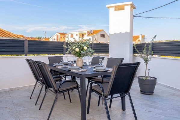 Outdoor dining - Apartment With Balcony And Parking 2, Okrug Gornji, Croatia (Okrug Gornji)