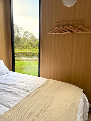 1 habitación y ropa de cama 