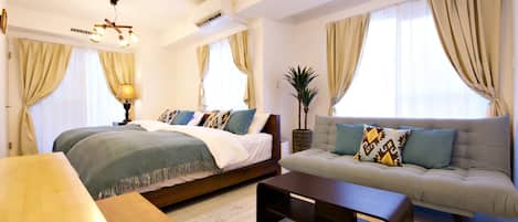 Apartment | Blackout curtains, free WiFi