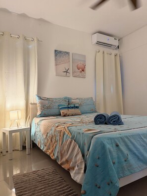 2 bedrooms, iron/ironing board, WiFi (free), bed sheets