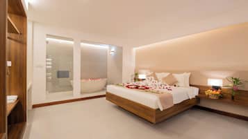 In-room safe, desk, laptop workspace, iron/ironing board (on request)