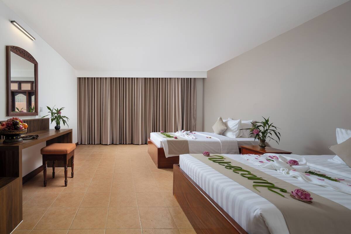 Deluxe Twin Room | City view