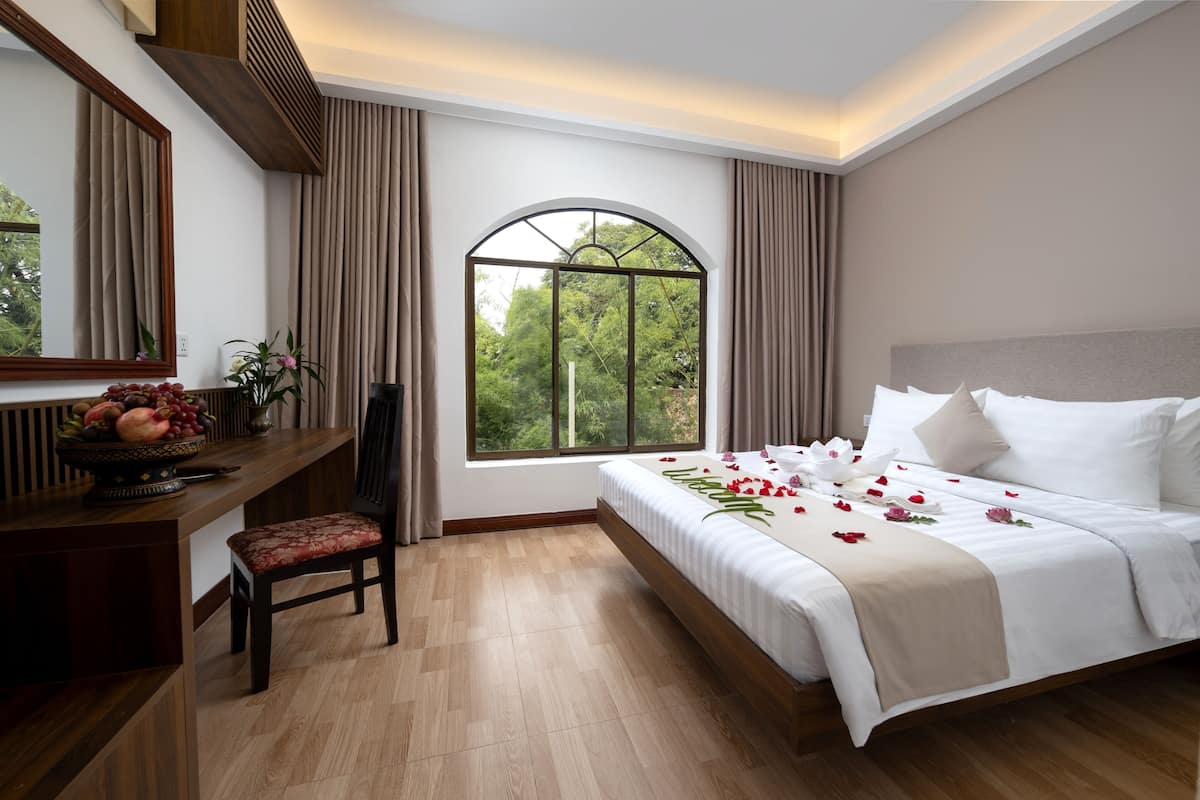 Deluxe Double Room | City view