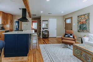 Interior - Charming Retreat in ABQ's North Valley-close to Old Town and Balloon Fiesta Park (Albuquerque)