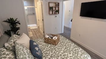 1 chambre, fer et planche à repasser, Wi-Fi, literie fournie