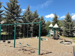 Children’s area - Cozy 3-bedroom townhome in Big Sky along the park.  Walking distance to free bus (Big Sky)