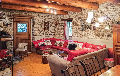Awesome home in Val d'Aigoual
