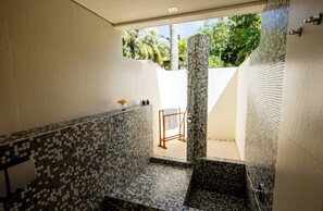 Standaard kamer, 1 twee- of 2 eenpersoonsbedden, uitzicht op tuin | Spa | Behandelingskamers voor koppels, een stoombad, hotstone-massages