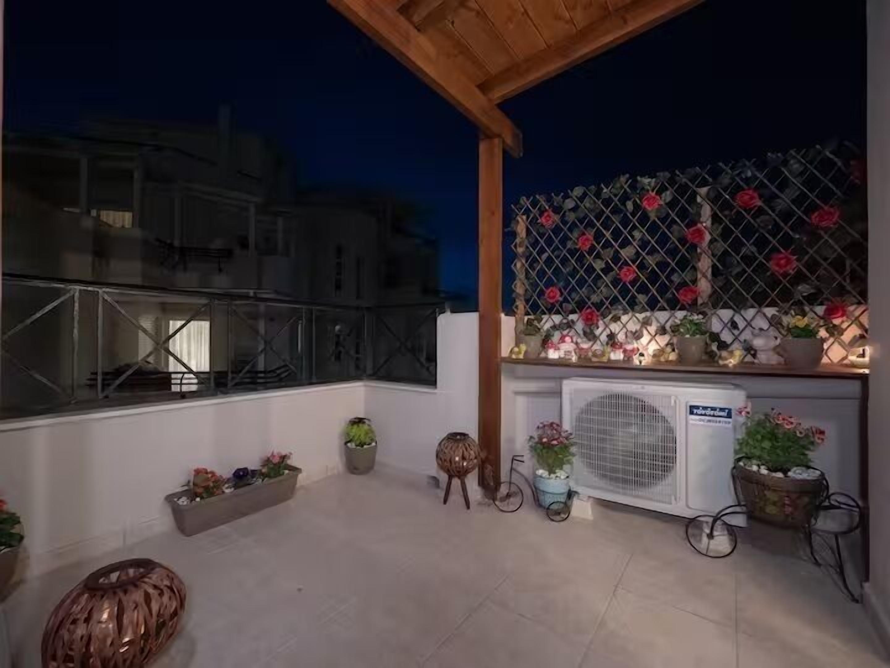 Apartment no 2 - Third floor