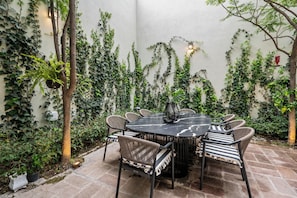 Outdoor dining - Casa La María Encanto y Confort en SMA (San Miguel de Allende)