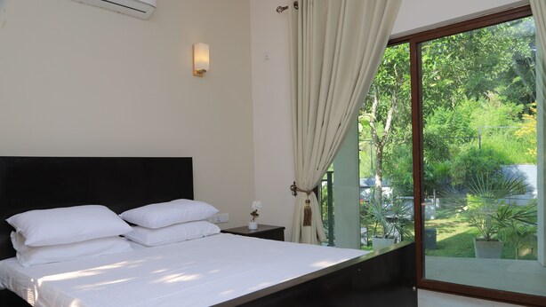 4 quartos, ferros/tábuas de passar roupa, Wi-Fi, roupa de cama