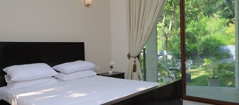 Superb 4-bedroom house with AC in charming Kandy