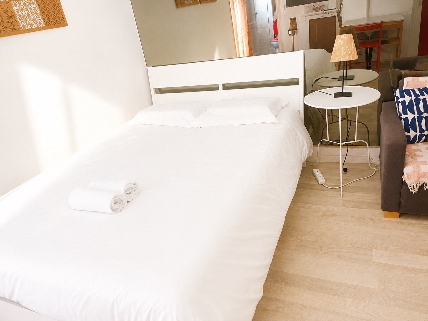 Wifi gratis y ropa de cama 