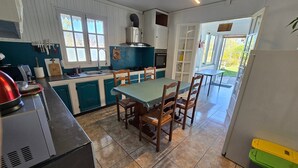 Private kitchen - Au Cœur du Paradis, Divine, View & Breakfast (Cilaos)