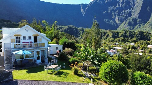 Au Cœur du Paradis, Divine, View & Breakfast