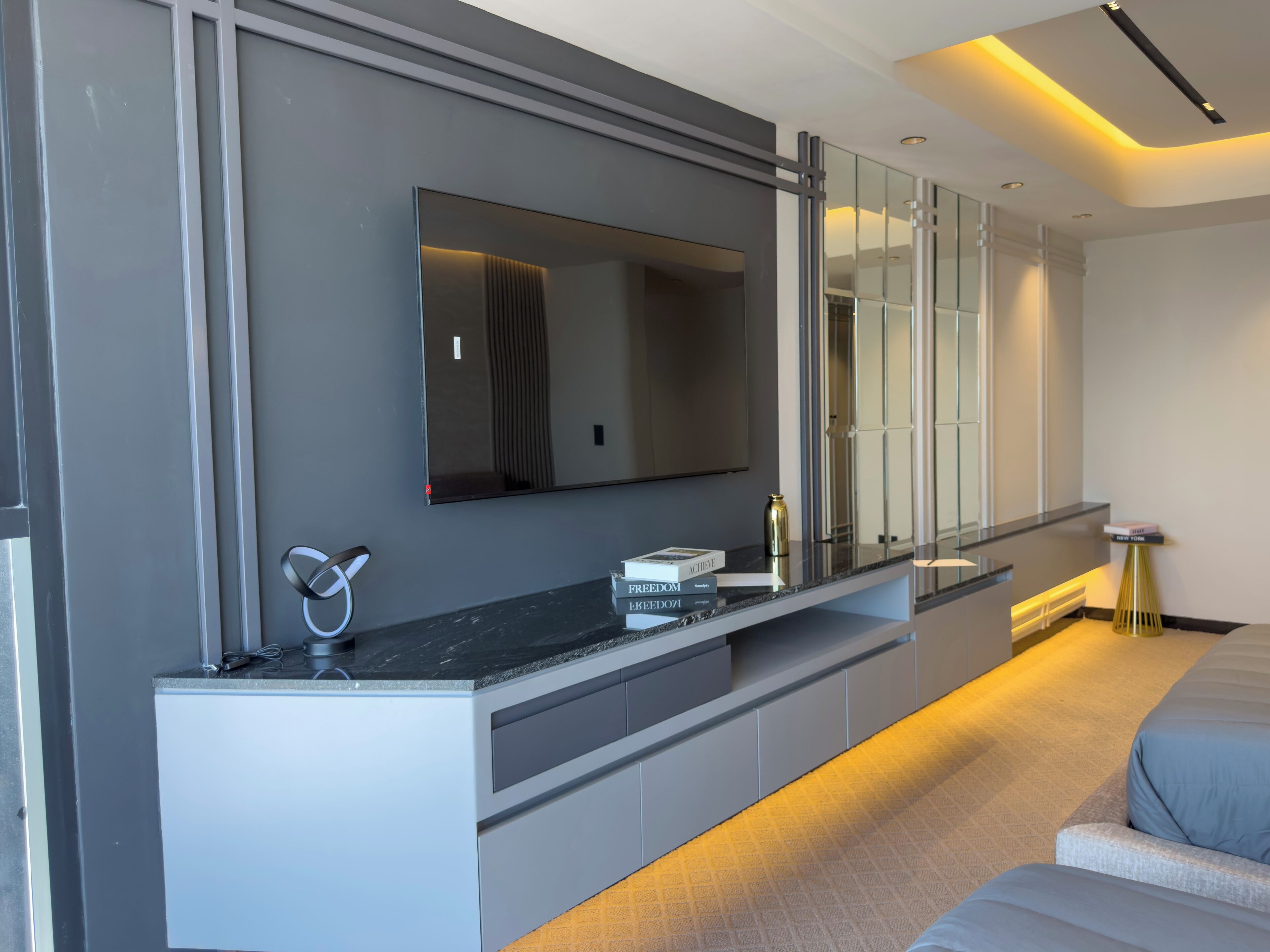 Deluxe Suite, City View | Premium bedding, free WiFi, bed sheets