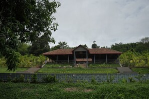 Ngoại thất