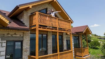 Family Room, Balcony, City View | Exterior