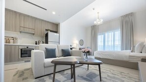 Apartment, Balkon | Wohnbereich